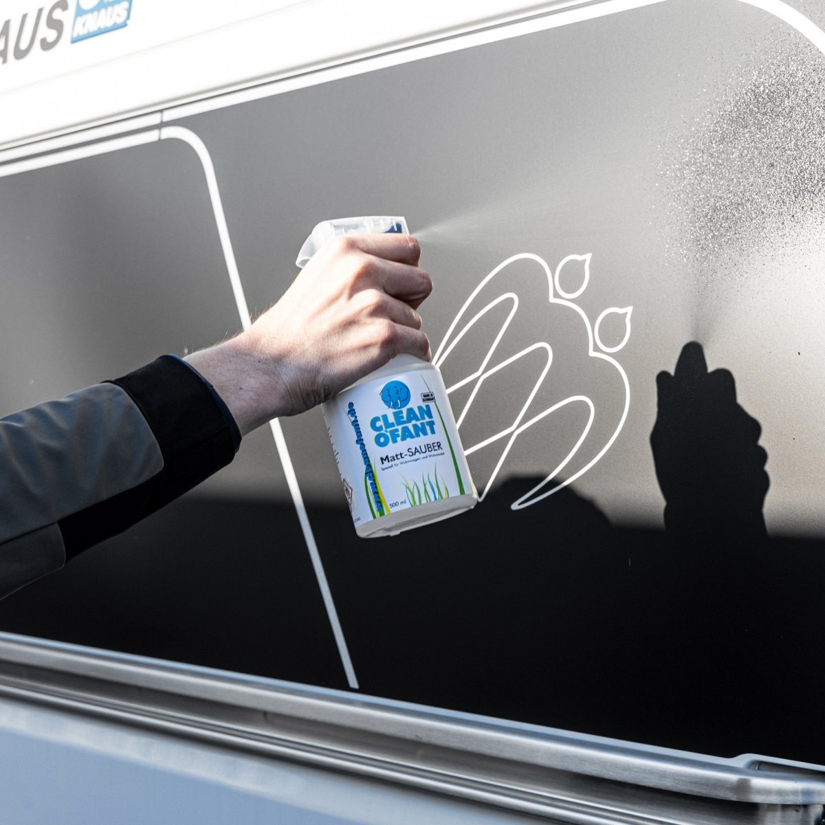 CLEANOFANT Mattreiniger 500ml für Mattlack & Mattfolie bei Wohnwagen Wohnmobil Caravan